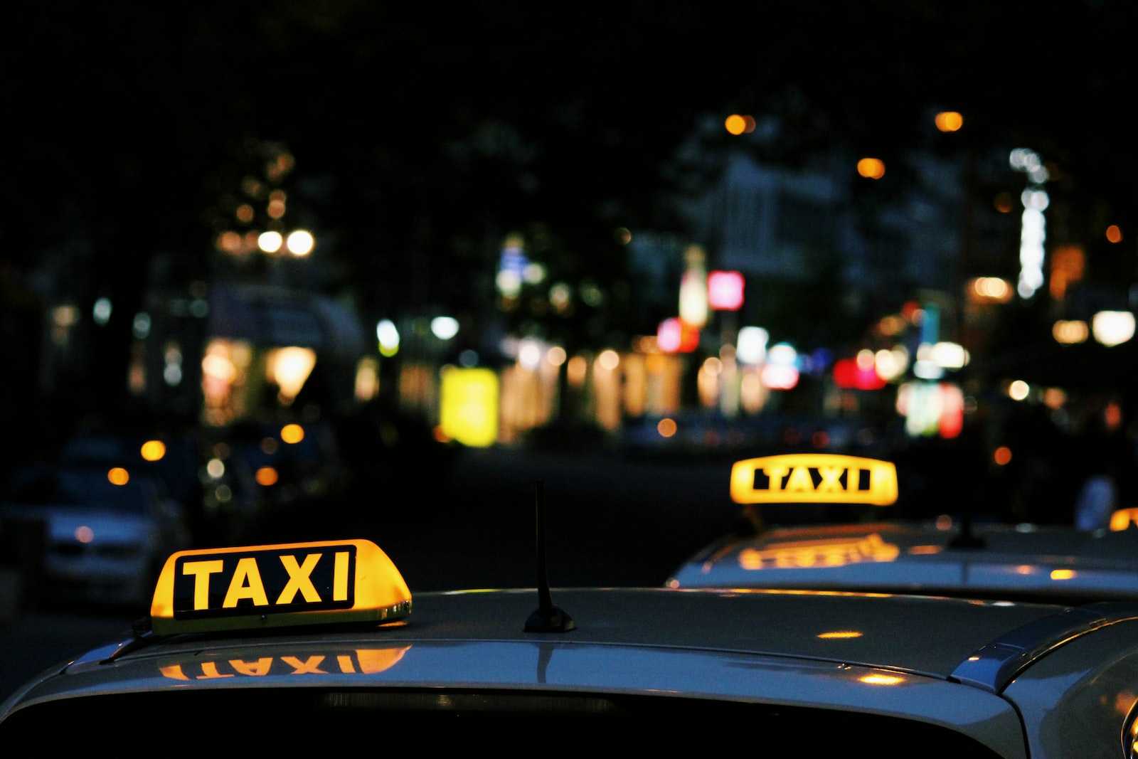 Czy kierowca taksówki potrzebuje wpisu do BDO?